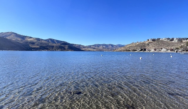 Lakefront Studio Condo~Step into the Lake at Spader Bay