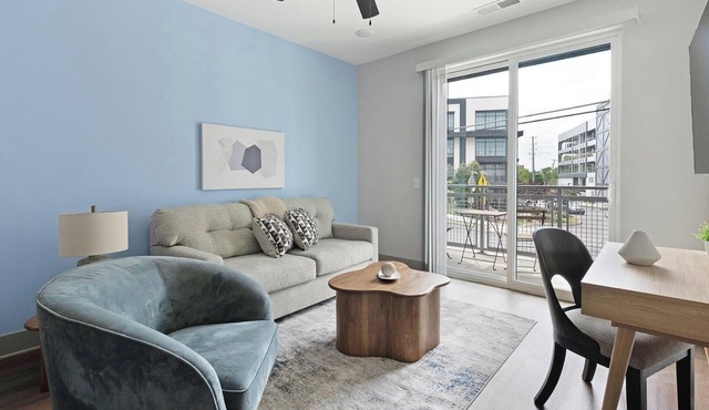Landing | Amazing 1BD, Courtyard, Gym