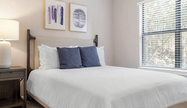 Landing | Incredible 1BD, Gym, Game Room
