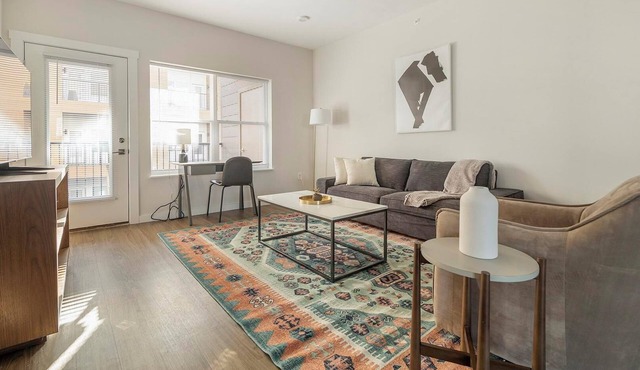 Landing | Incredible 1BD, Pool, Gym