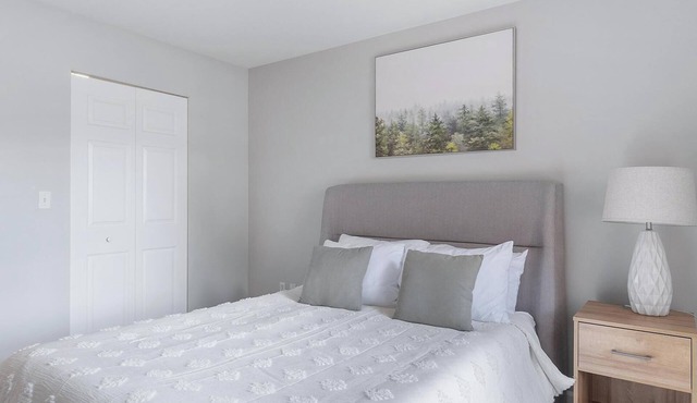 Landing | Incredible 1BD, Gym, Tennis Court