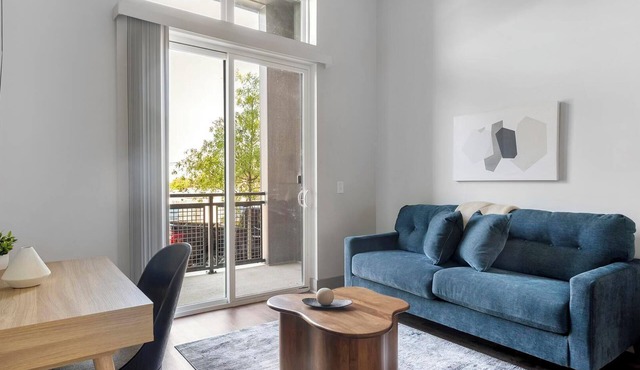Landing | Modern 1BD, Yoga Studio, Gym