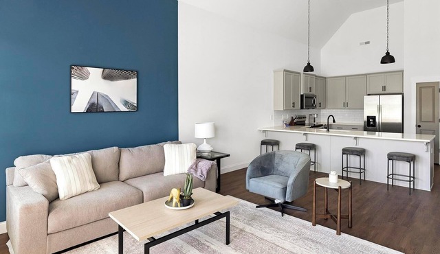 Landing | Modern 2BD, Gym, Clubhouse