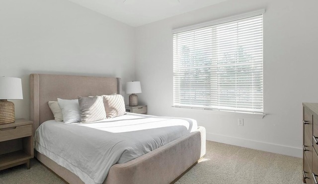 Landing | Spectacular 1BD, Clubhouse, Pool