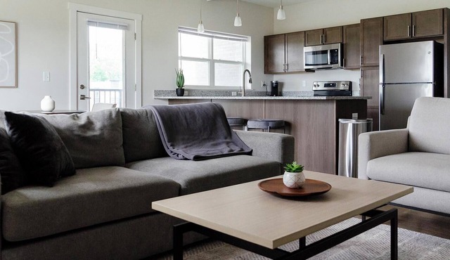 Landing | Stunning 2BD, Clubhouse, Gym