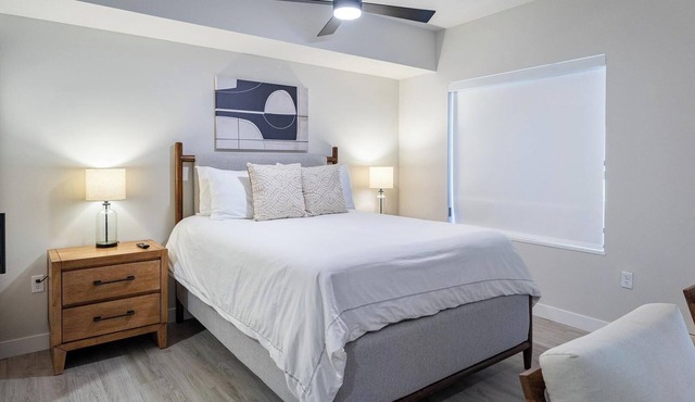 Landing | Stunning Studio, Courtyard, Gym