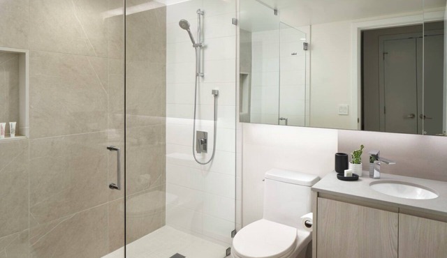 Level Seattle- Two Bedroom Suiten