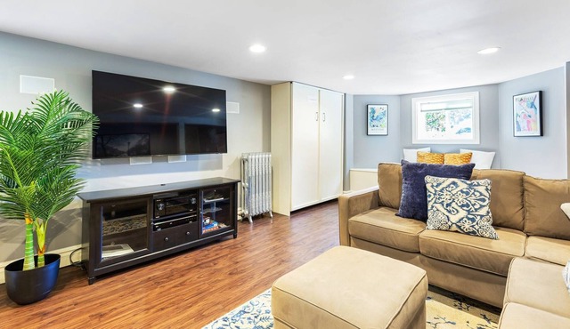Loftium | Spacious NE Portland Suite with Charming Details
