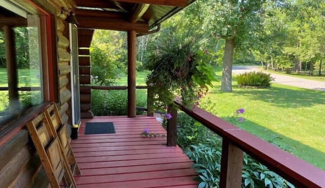 Log Home w/Shared Beach and Game Room. in Walker