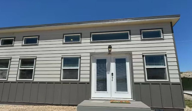 Lucky Lake 208 tiny home B