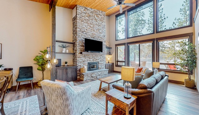 Luxury brand-new lake home with a dock, large deck, fireplace, & Ping-Pong