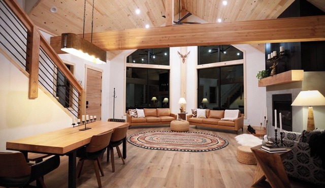 Luxury Cabin w/Sauna|Near Zion & Bryce|Sleeps 8