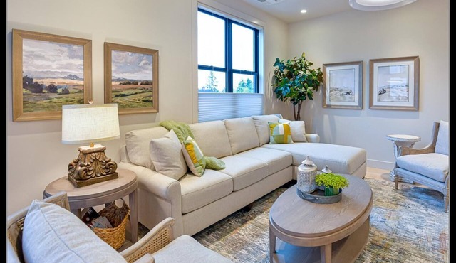 Luxury condo with king bedroom, two bathrooms, full kitchen.