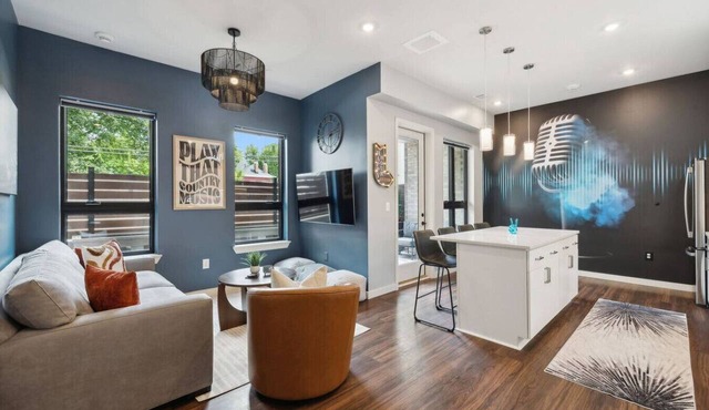 Luxury Music Row Condo – Quiet Retreat Near Vanderbilt and Minutes to Broadway