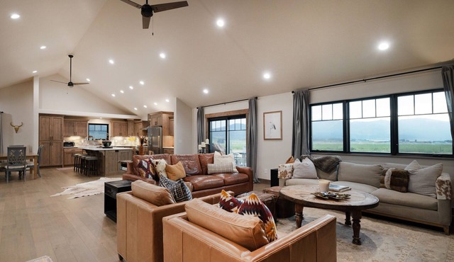 Luxury Residential Home on 2.5 Acres w/Views, A/C, Garage, & New Hot Tub!