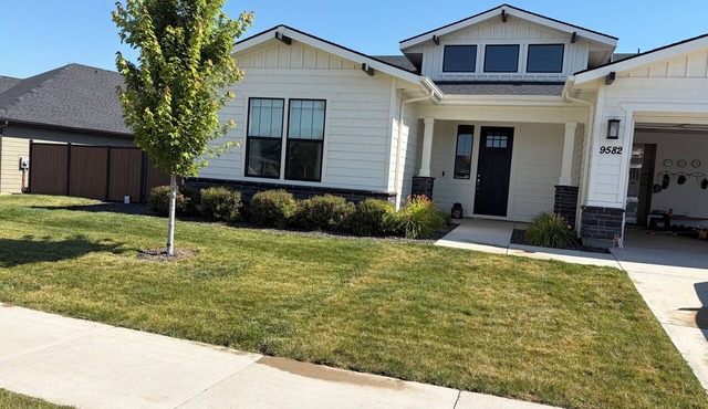 Luxury single living, exceptional upgrades in Star, Idaho