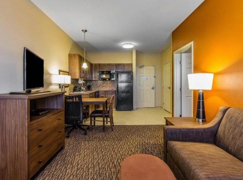 MainStay Suites Watford City - Event Center