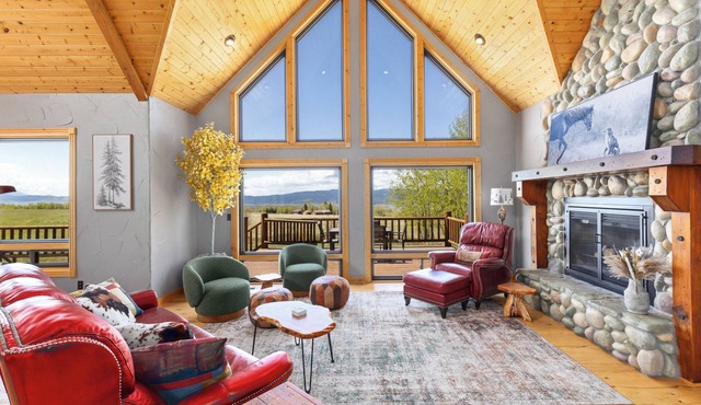 MAJESTIC VIEWS | Family Lodge | Large Deck