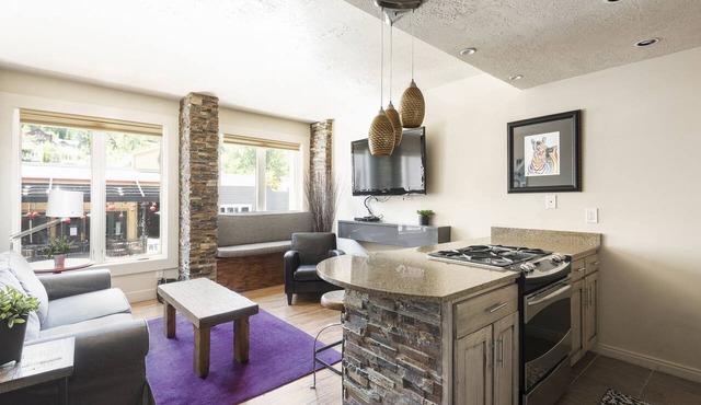 Managed by Park City Lodging-On Main Street-Walk to Lift-Rooftop Deck-Views