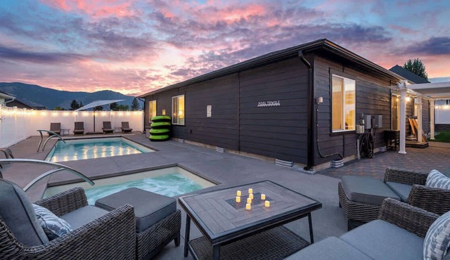 Manzanita Casita w/private heated pool & hot tub!