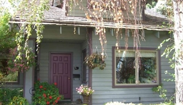 May special Bends Westside Kaleana's Garden Cottage