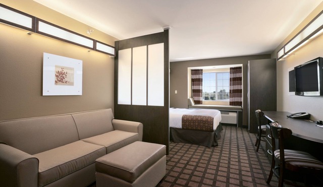 Microtel Inn & Suites by Wyndham Sidney
