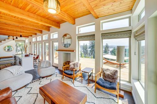 Mid-Century Escape: Lake Views, Steps to Cave Bay!