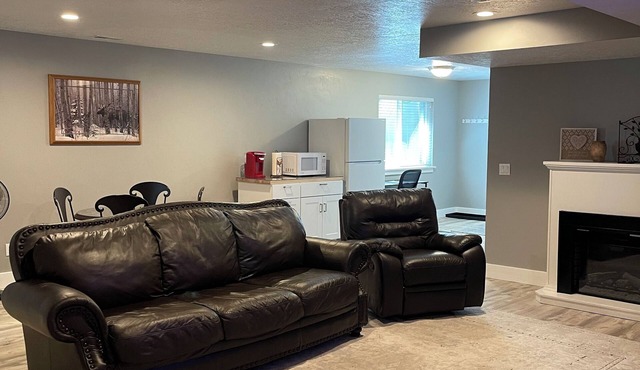 Millville Charming Suite close to Logan downtown, USU, & Logan Canyon.
