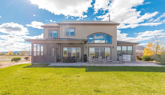 Mimosa Fields: Designer Kitchen w/Outdoor Oasis