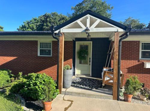 Minutes from LMU, ARH, and Cumberland Gap National Historic Park, Laurel Cove Music Festival, and Pine Mountain State Resort Park