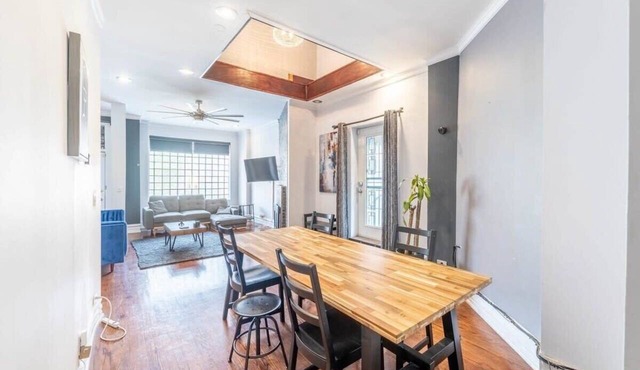 Modern 4 Bedroom Greystone | White Sox