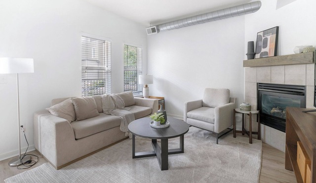 Modern Apartment in Prime Location (ID1248X586)