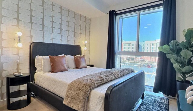 Modern City Retreat, Walk to UAB and Attractions