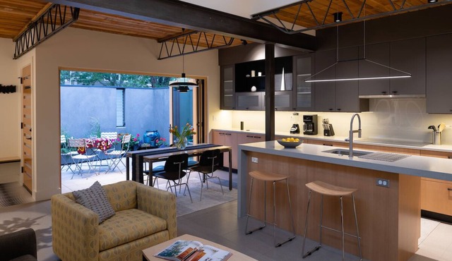 Modern Gem in Downtown Boulder, Steps Away from Pearl St. Mall