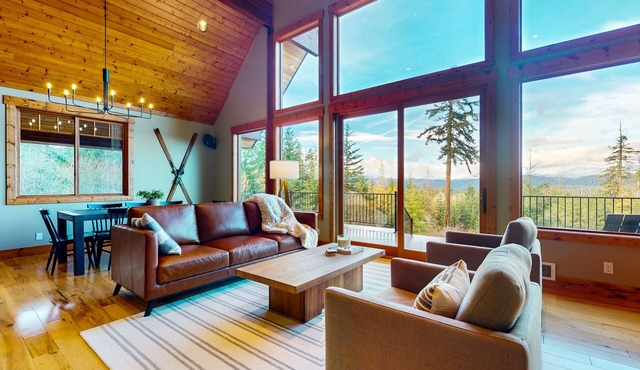 Modern mountain home with two cabins, hot tub & stunning views