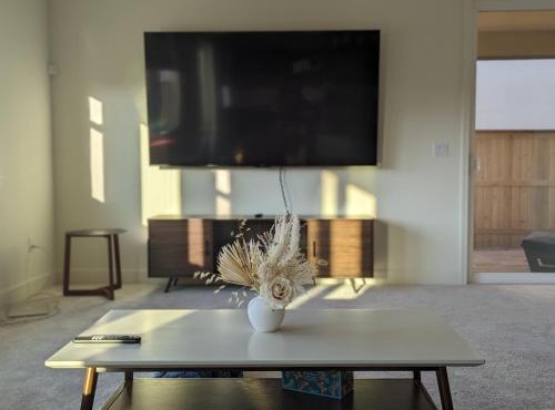 Modern, Spacious & Relaxing Home in Sparks, NV