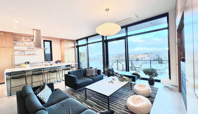 Modern Sunset and Water View Home in Seattle's Magnolia Neighborhood