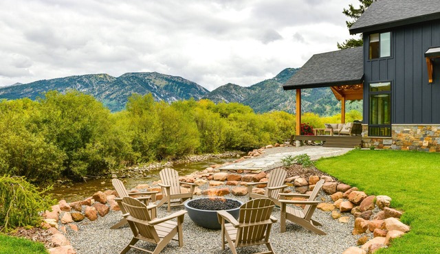 Modern Turnerville Cabin w/Hot Tub & Scenic Views