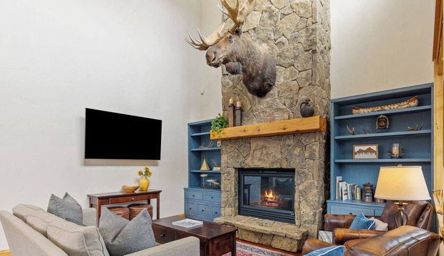 Moosehead Lodge | Big Sky Town Center