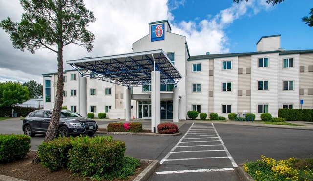Motel 6 Portland, OR - I-5