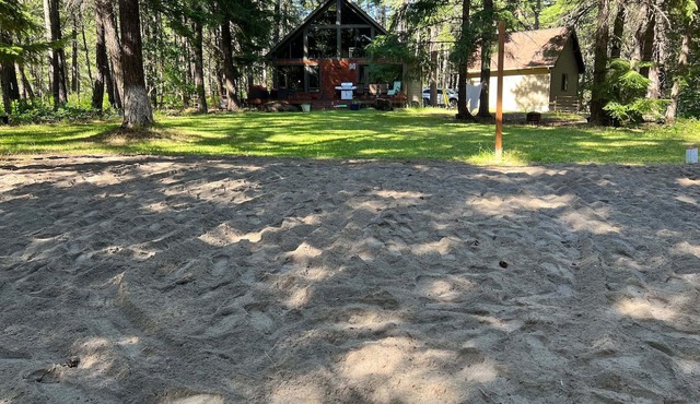 Mountain Chalet in the Columbia Gorge just minutes from White Salmon River