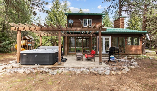 Mountain Escape w/Fireplace & Hot Tub