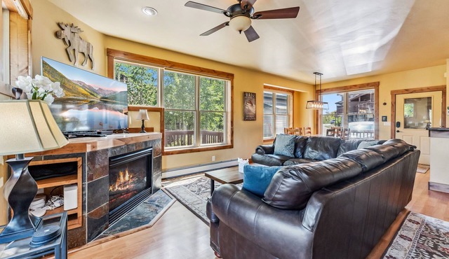 Mountain Escape w/Hot Tub, Near Ski Resorts & I-70