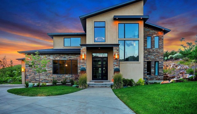 Mountain Modern Getaway Award Winning