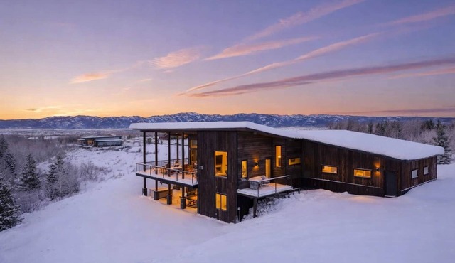 Mountain Modern Retreat w/Hot Tub