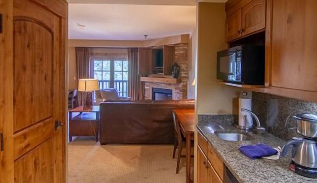 Mountain View Mountain Studio | Large Steam Rooms | Saltwater Hot Tub