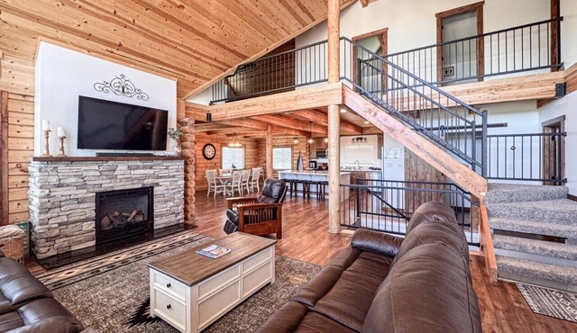 Nature Calls- New home, hot tub & Ideal Beach Pass