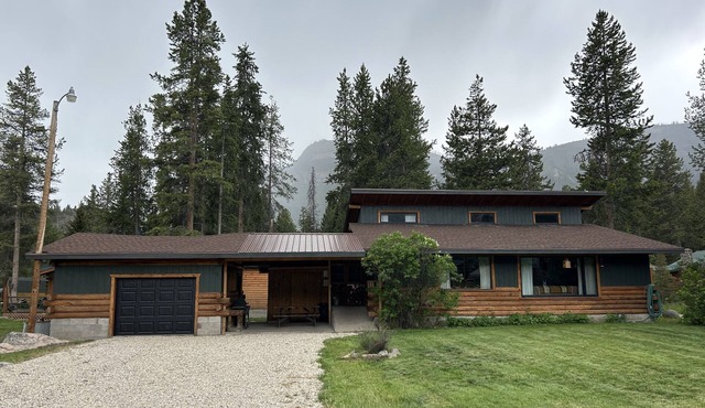 Near Yellowstone, this Cabin will throw you back in time!