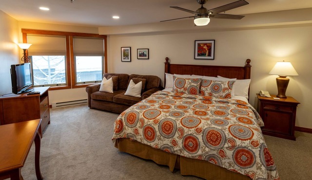 NEW! 1307B - King Standard Eagle Springs West