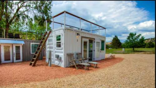 NEW! Cozy Container Home at Cliffside #1